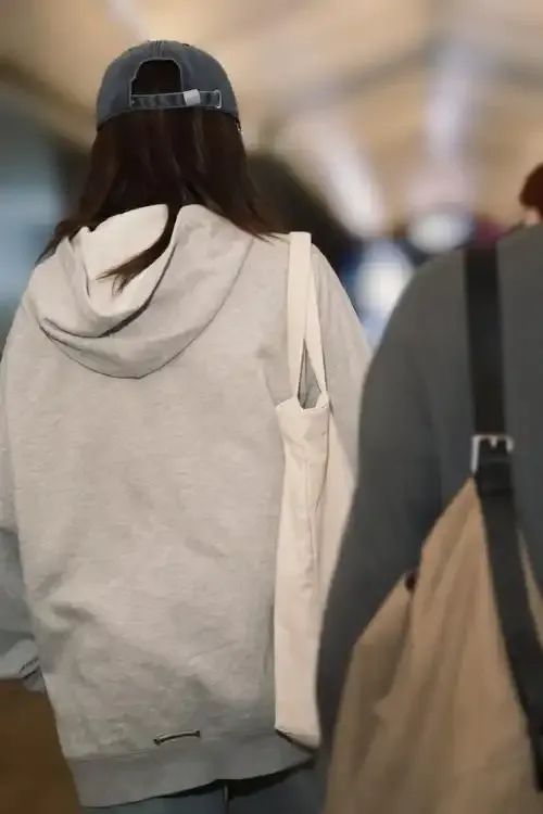 女人脱精光直播app下载合集画面展示图3